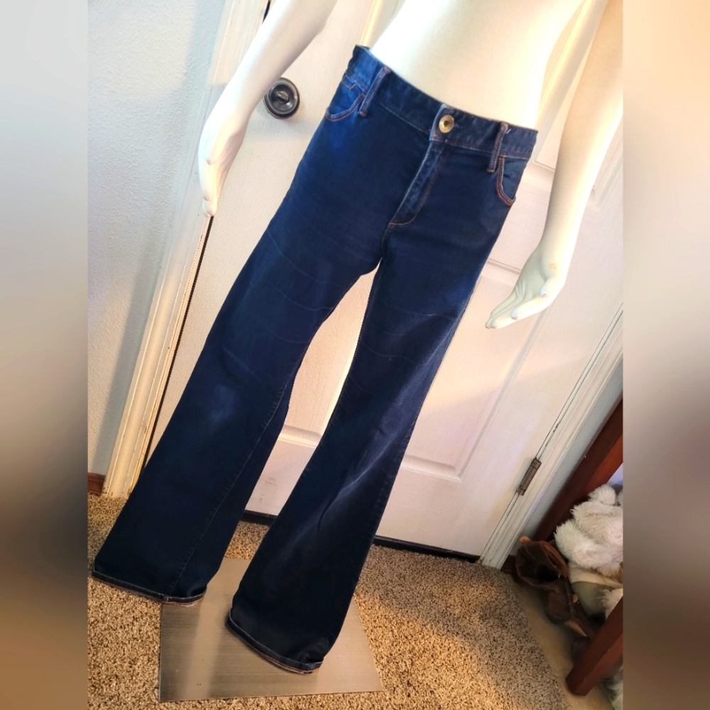 Banana Republic Low Rise Boot Cut Jeans size 30
